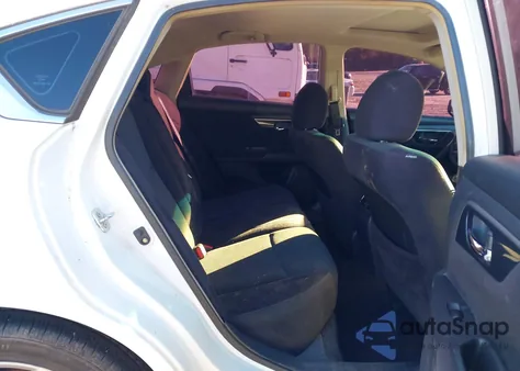 2013 Nissan Altima 3.5 Sv z USA, uszkodzony, nr VIN 1N4BL3AP6DN552338